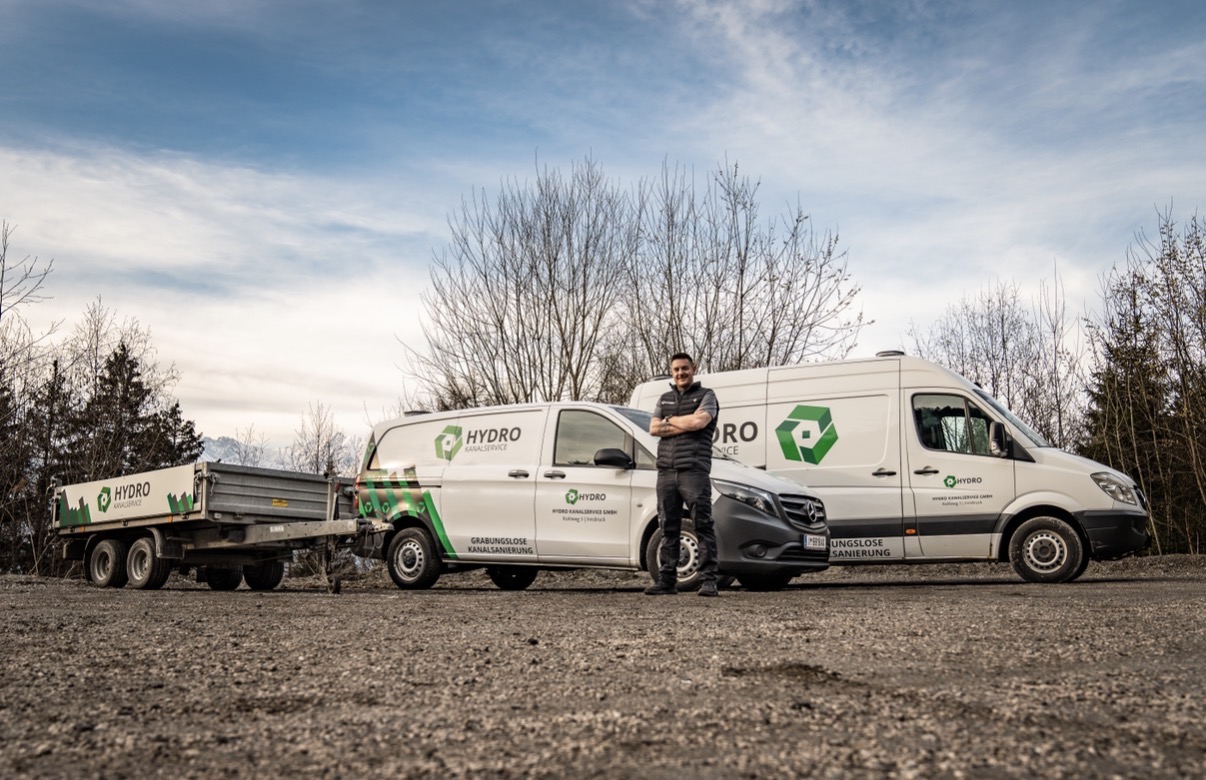 Der Hydro-Kanalservice-Fuhrpark mit Anhänger, Vito und Sprinter
